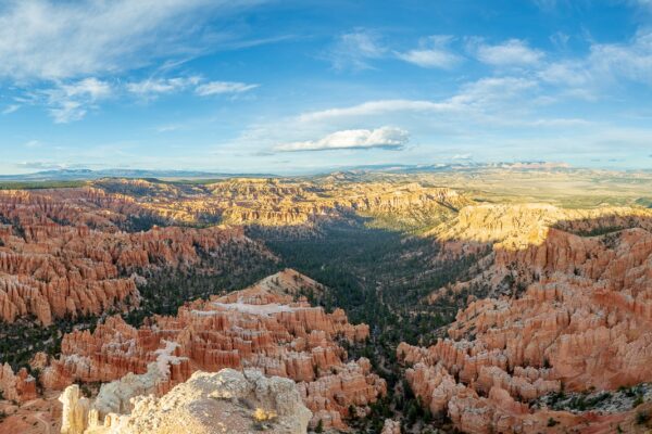 Panographic photo of Bryce Point at Bryce Canyon National Park